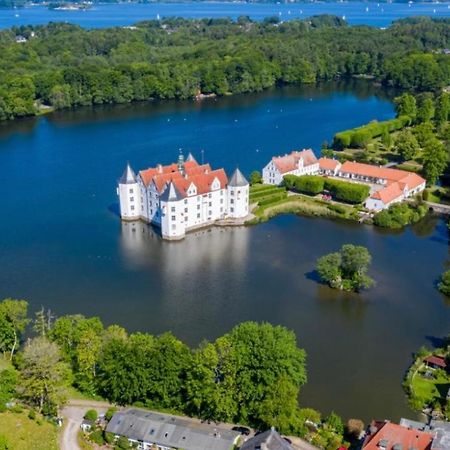 Ferienwohnung Am Schlosspark Глюксбург Экстерьер фото